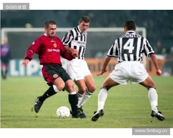 曼晚:阿马德可胜任右翼卫位置,但曼联需再引进一名左翼卫 曼晚:阿马德可胜任右翼卫位置,但曼联需再引进一名左翼卫